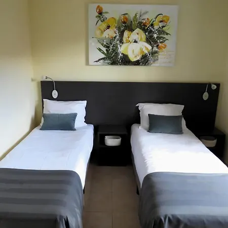 In With Golf & Pool Access *