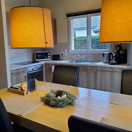 In With Golf & Pool Access Ferienhaus Les Forges (Deux-Sevres)