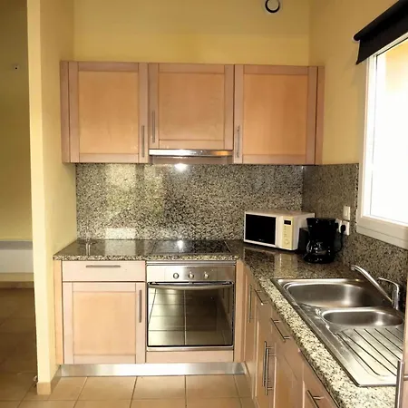 In With Golf & Pool Access Ferienhaus *